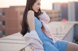 唐安琪黑色裙子照片图片,优雅与时尚的完美融合